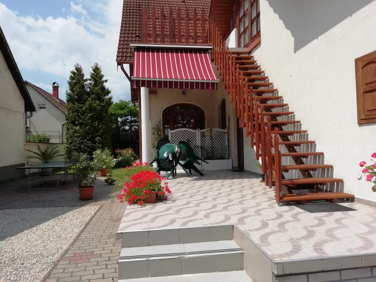 Balla Apartmanház Siófok Exterior foto